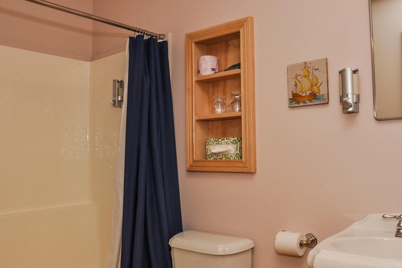 Chanterelle Inn & Cottages Baddeck Inlet Exteriér fotografie