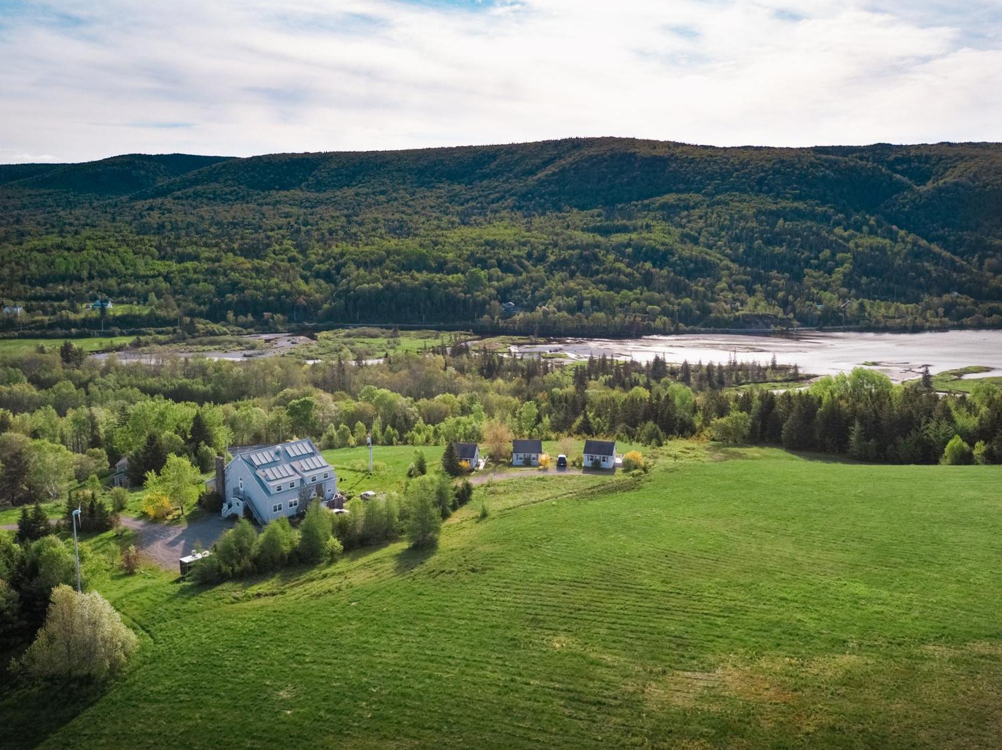 Chanterelle Inn & Cottages Baddeck Inlet Exteriér fotografie