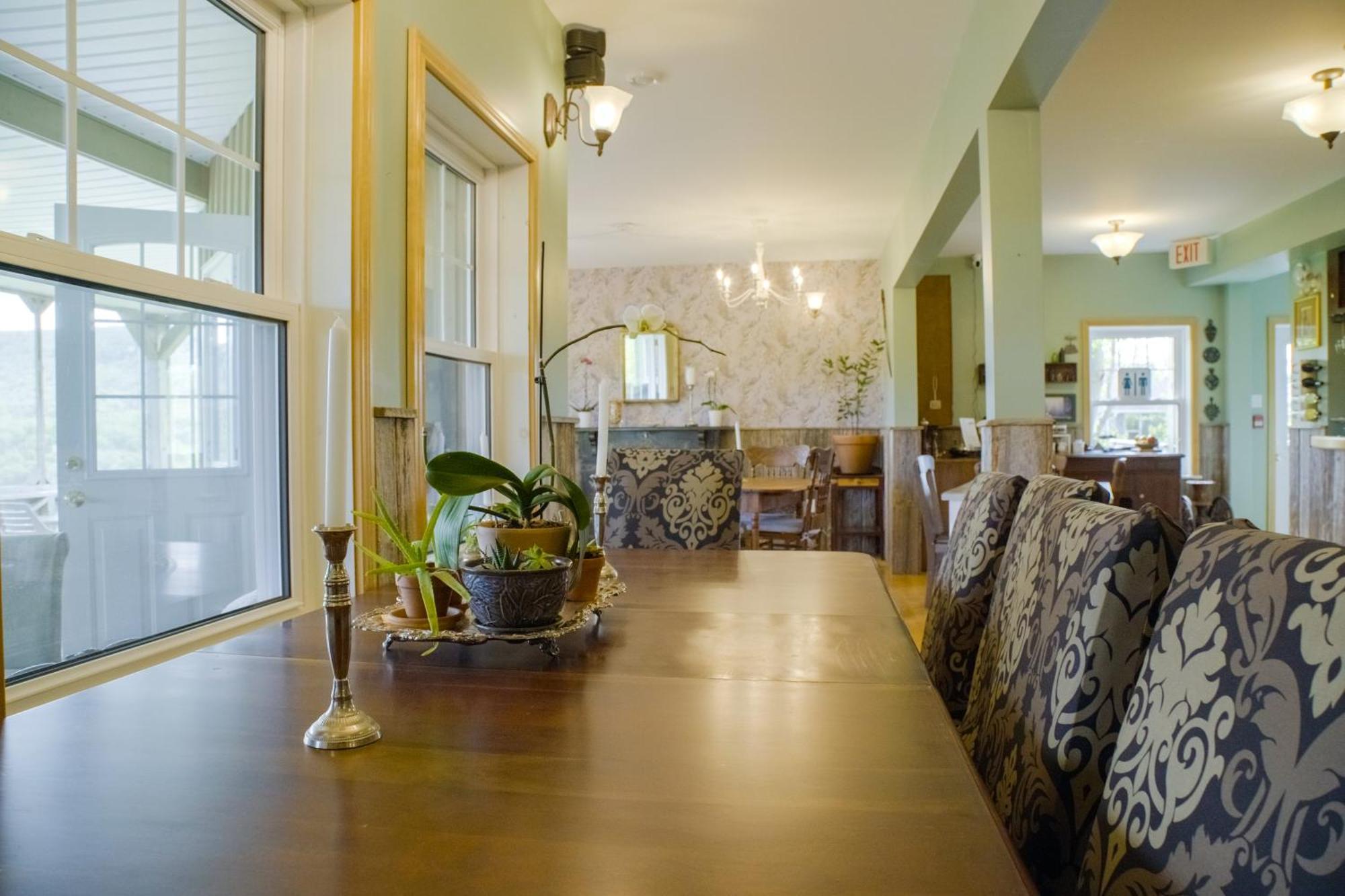 Chanterelle Inn & Cottages Baddeck Inlet Exteriér fotografie