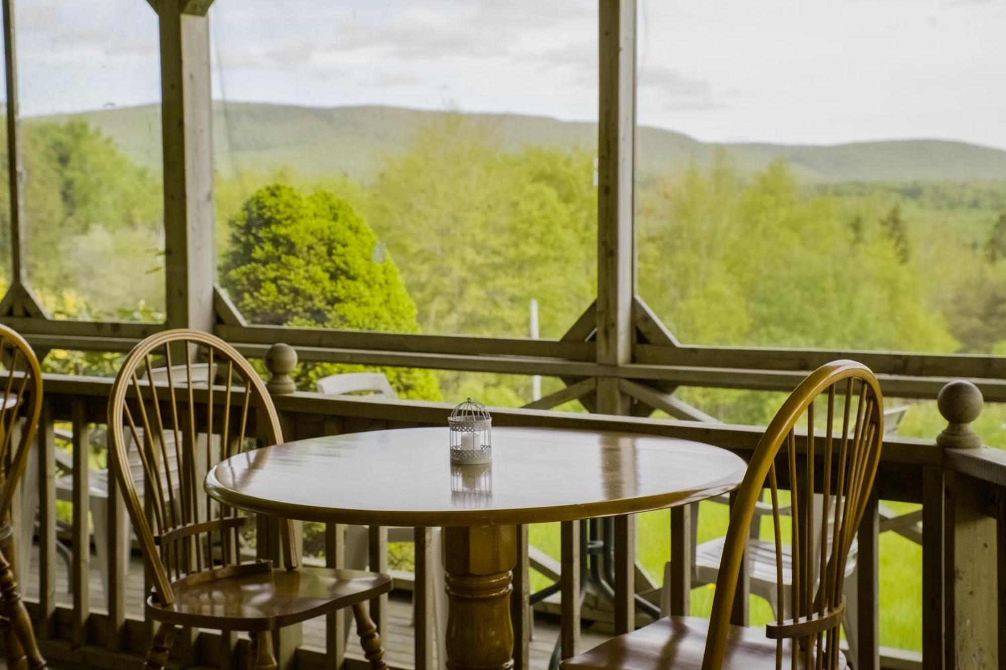 Chanterelle Inn & Cottages Baddeck Inlet Exteriér fotografie