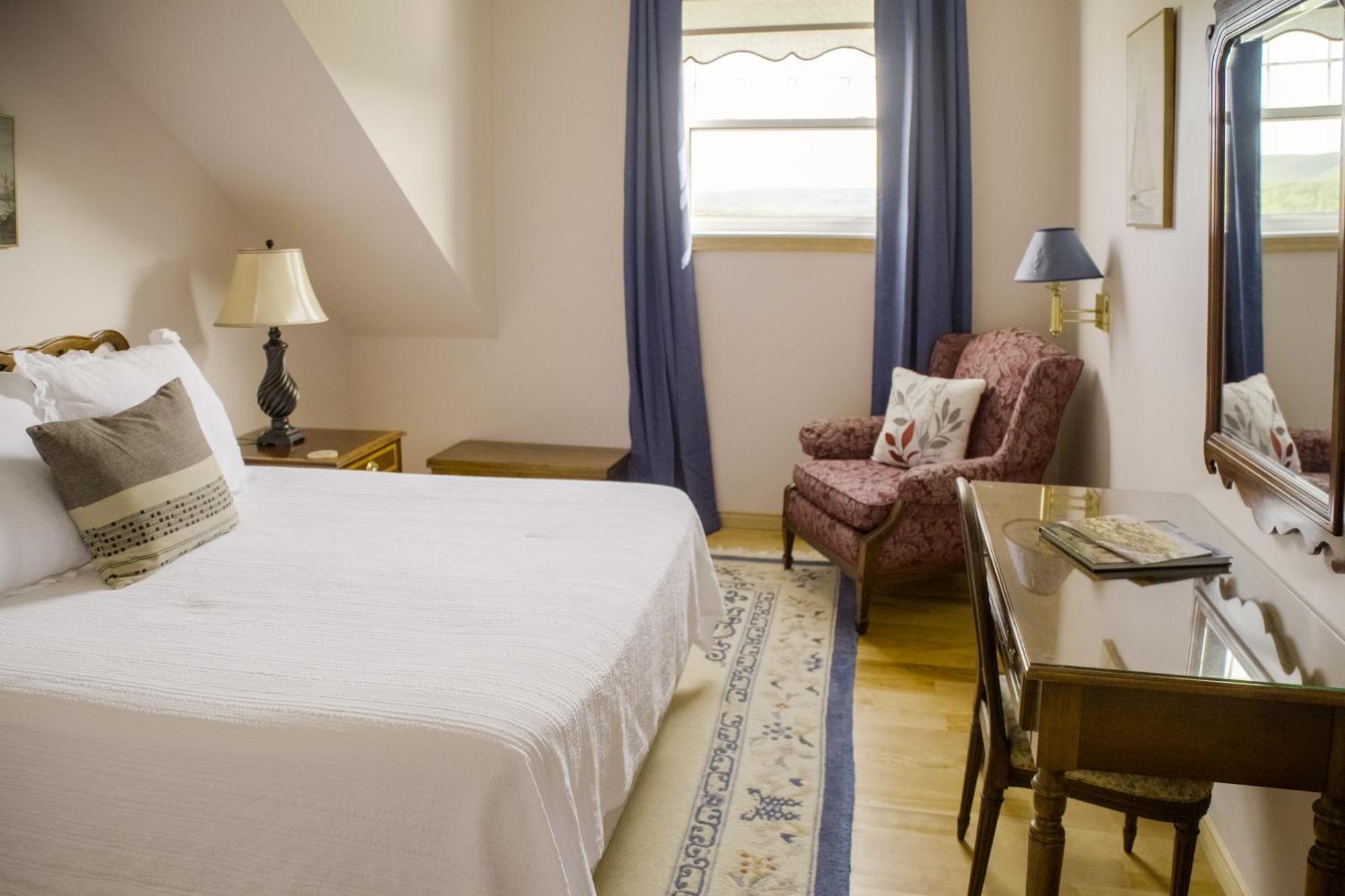 Chanterelle Inn & Cottages Baddeck Inlet Exteriér fotografie
