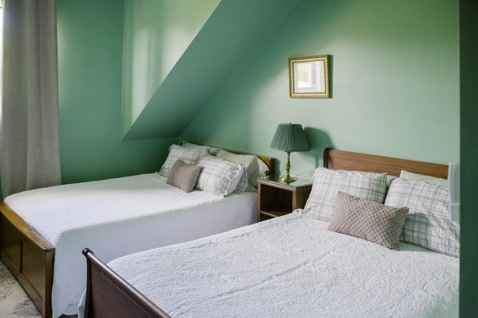 Chanterelle Inn & Cottages Baddeck Inlet Exteriér fotografie