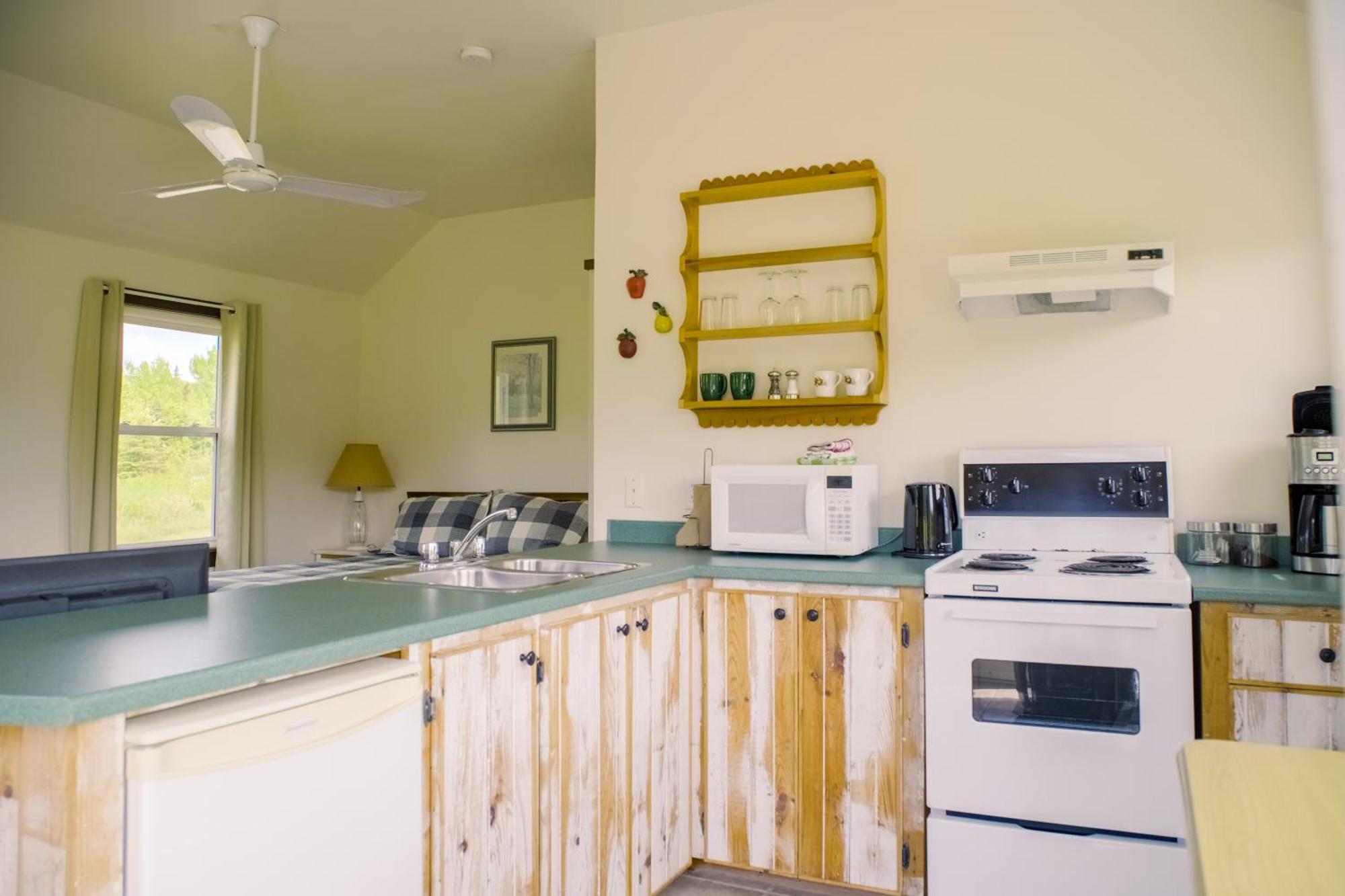 Chanterelle Inn & Cottages Baddeck Inlet Exteriér fotografie
